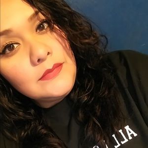 Meet your Posher, Annabel